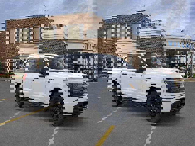 New 2025 Ford F150 Lightning XLT image 32