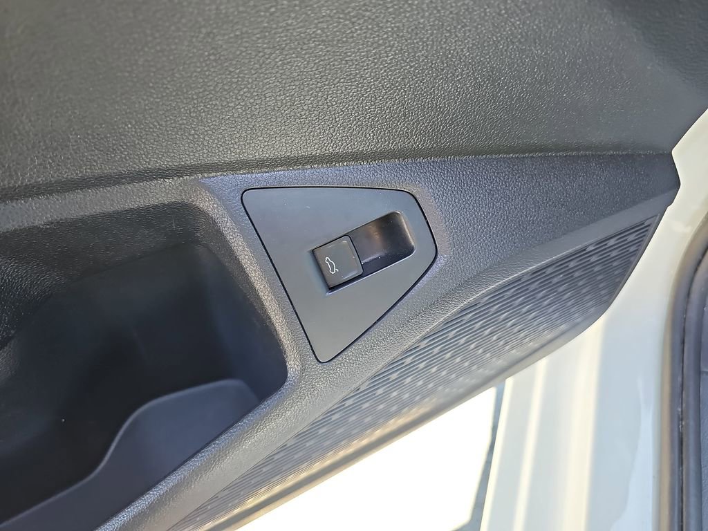 Used 2025 Volkswagen Jetta S image 17