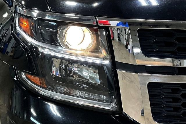 Used 2019 Chevrolet Suburban LT AWD/4WD image 30