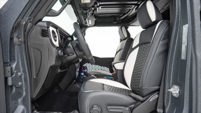 Used 2025 Jeep Gladiator Sport image 46