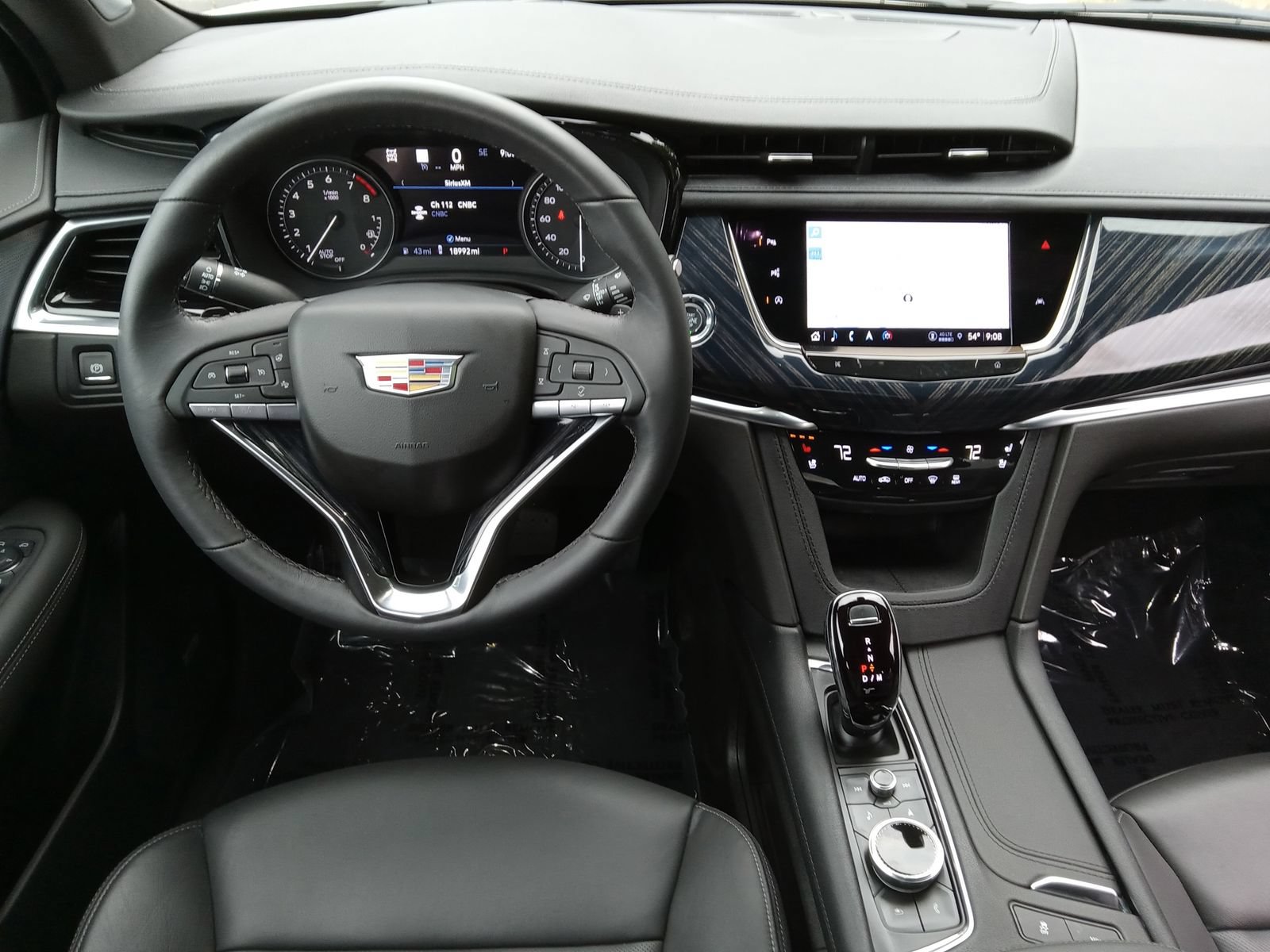Used 2024 Cadillac XT6 Premium Luxury w/ Technology Package AWD/4WD image 14