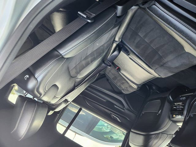 Used 2024 Jeep Grand Cherokee L Laredo image 6