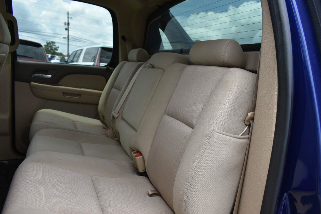 Used 2013 Chevrolet Avalanche LS RWD image 24