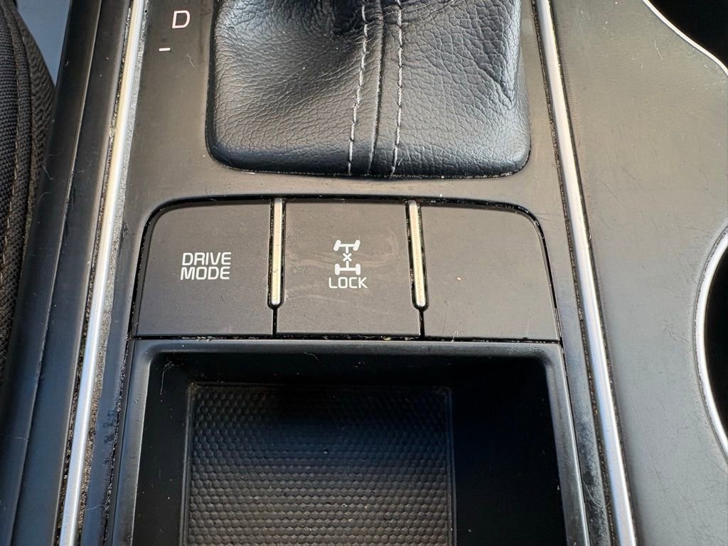 Used 2017 Kia Sorento AWD image 36