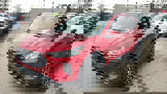 New 2026 Ford Escape SE image 2