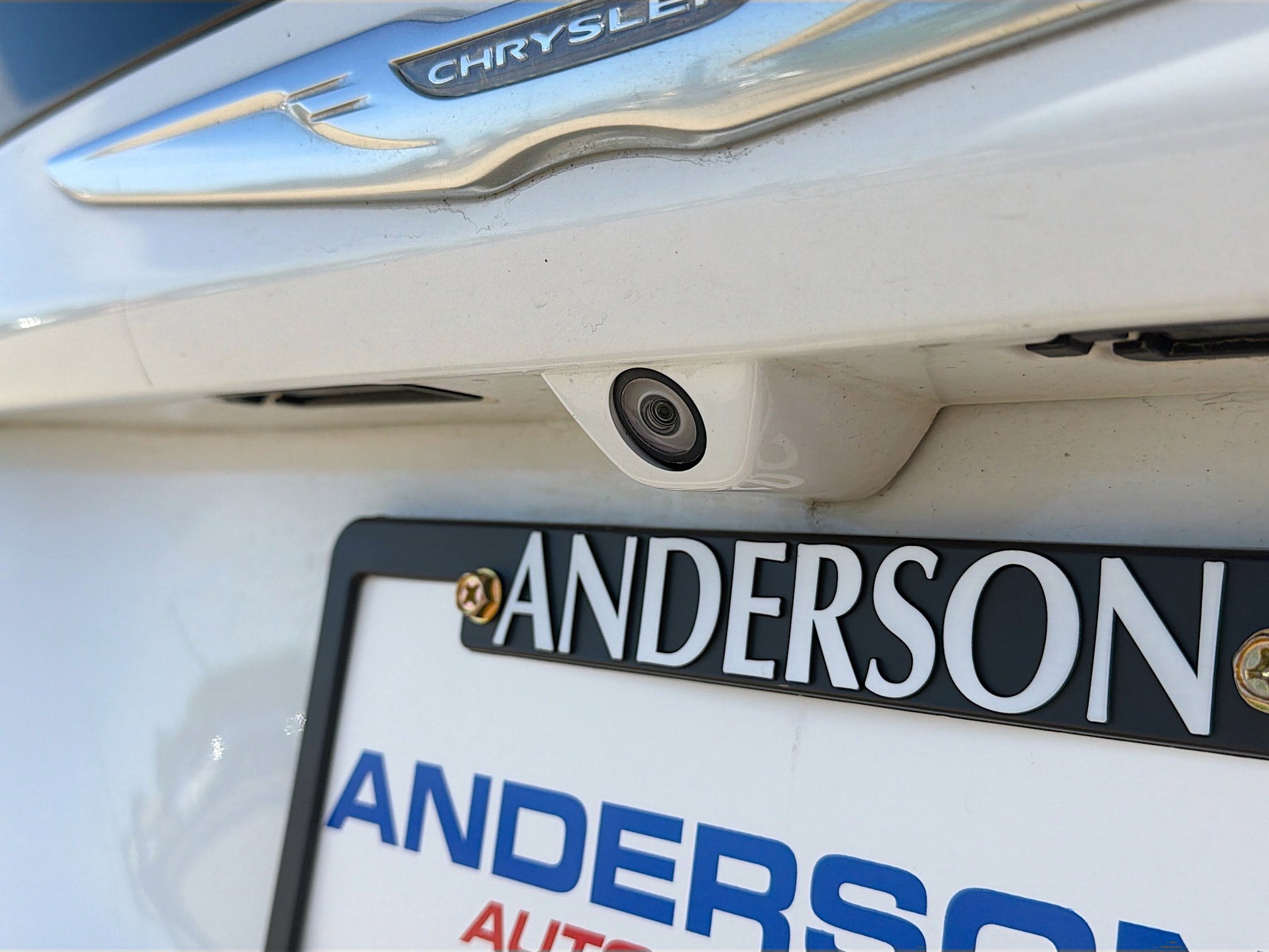 Used 2017 Chrysler Pacifica Limited w/ Advanced Safetytec Group FWD image 15