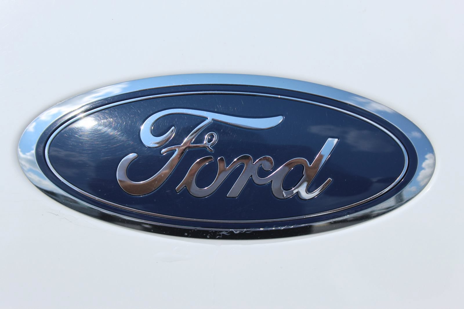 Used 2020 Ford Escape SE Sport FWD image 9