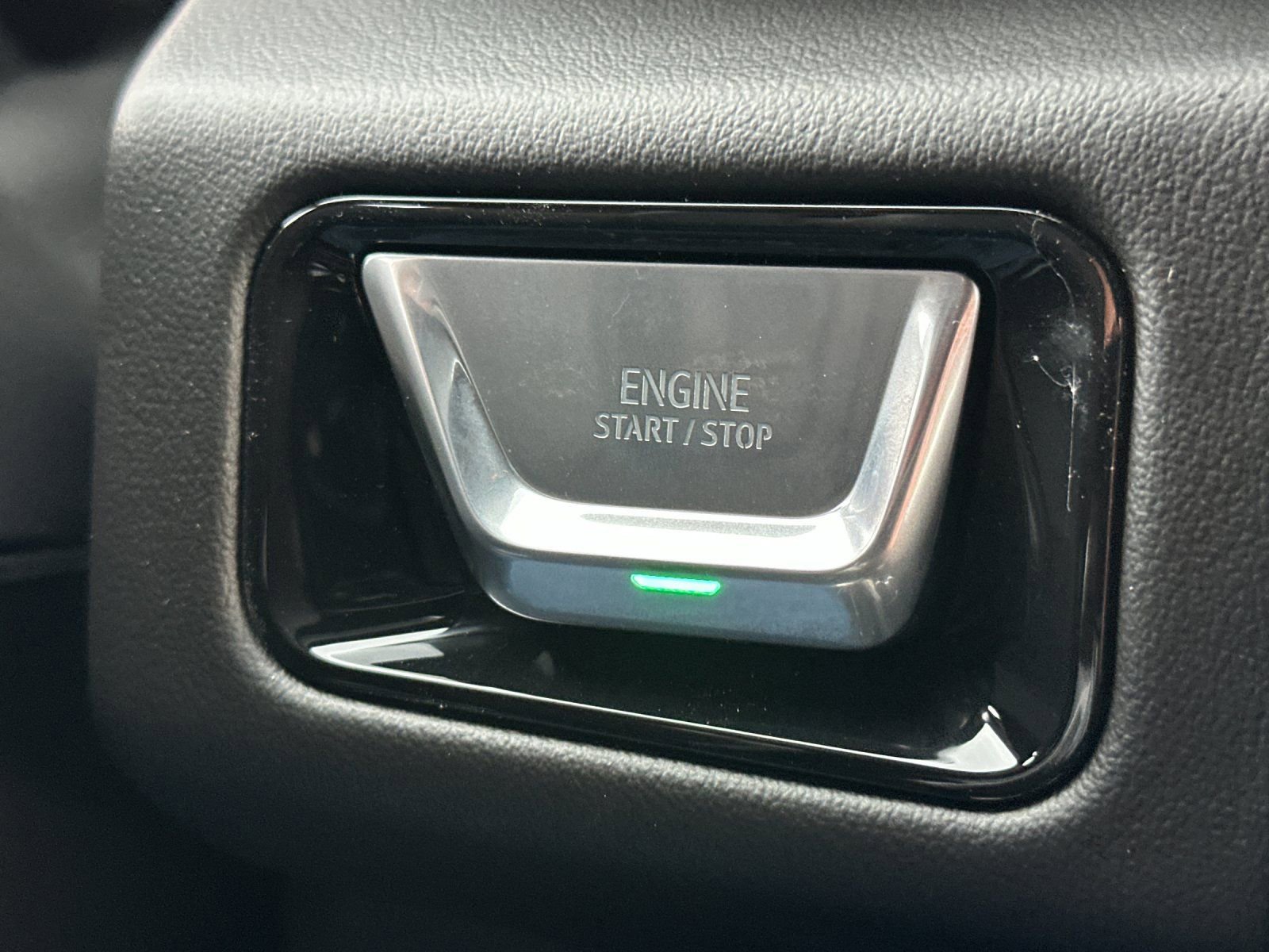 New 2026 GMC Yukon XL Elevation w/ Elevation Premium Package AWD/4WD image 24