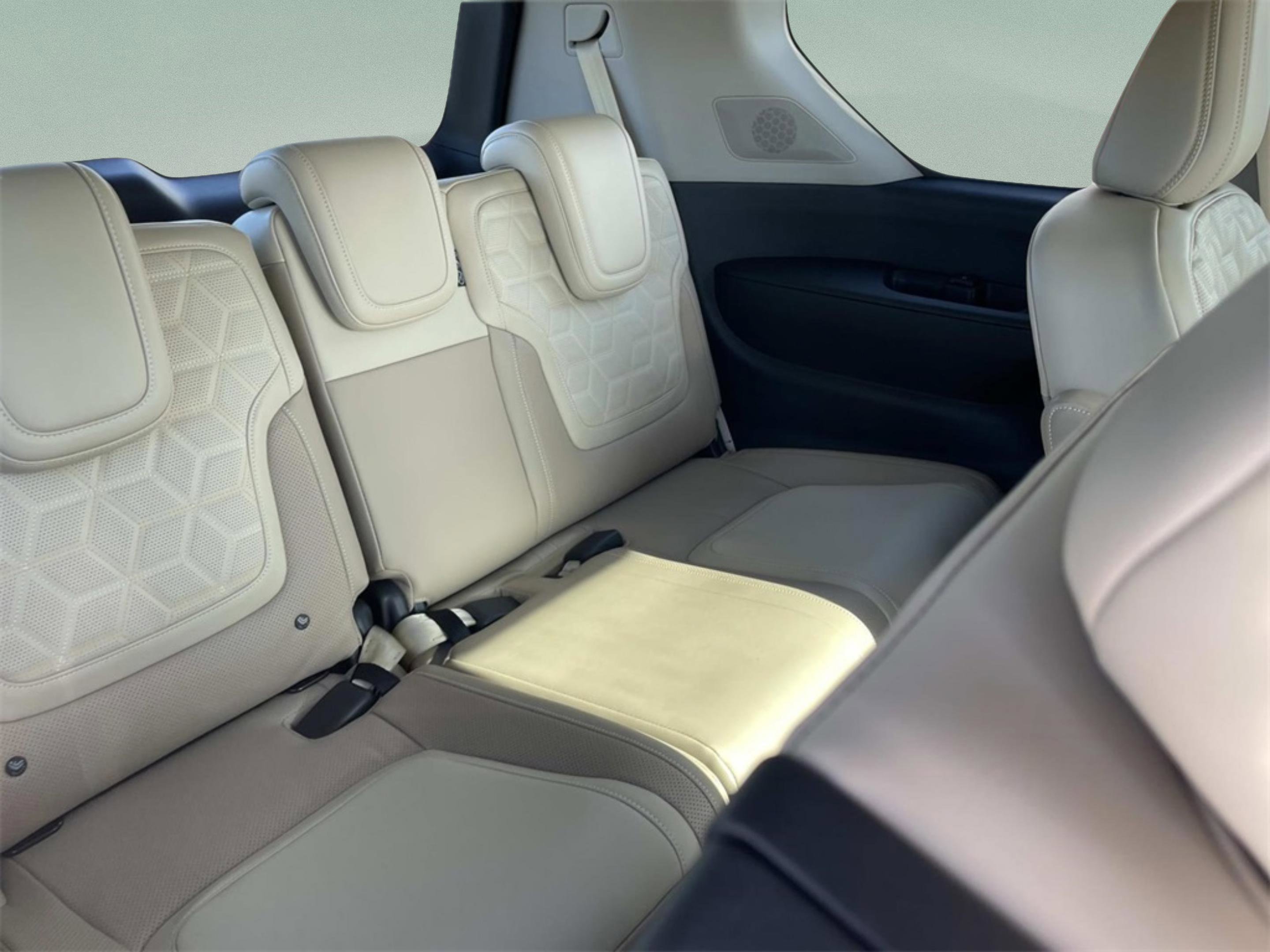 New 2026 Nissan Armada Platinum image 24