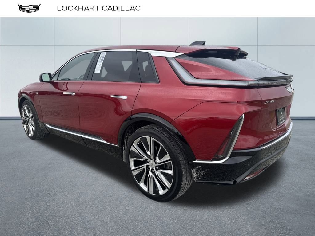Certified 2024 Cadillac Lyriq Luxury w/ LPO, Floor Liner Package image 4