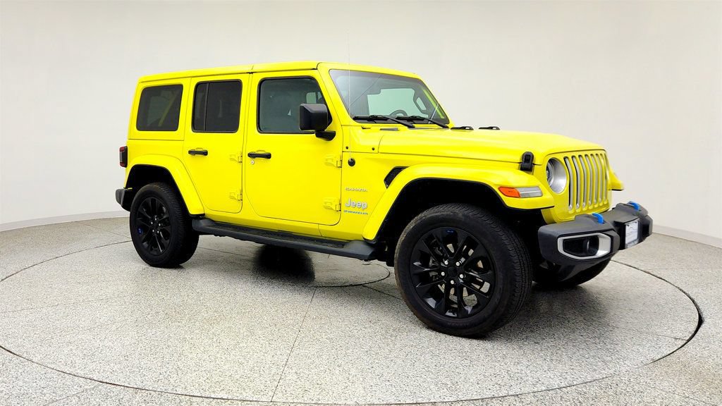 Used 2023 Jeep Wrangler Unlimited Sahara w/ Cold Weather Group AWD/4WD image 3