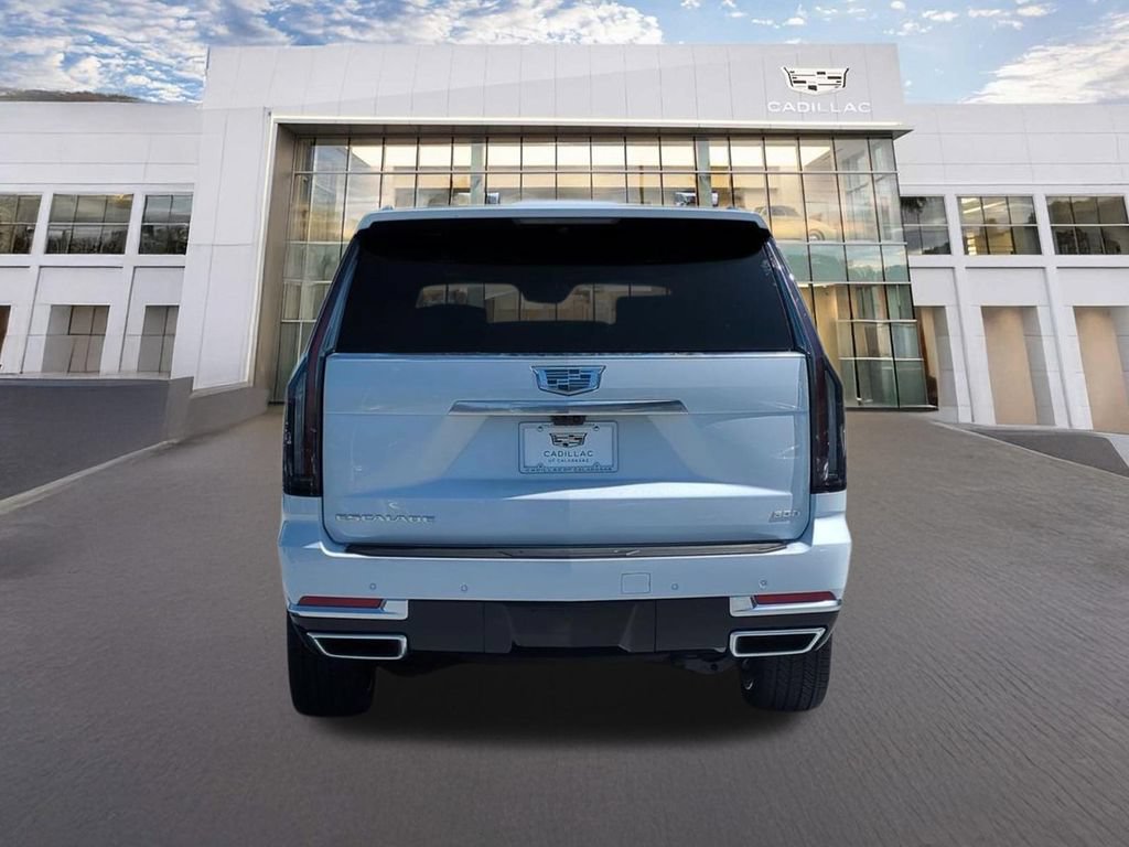 New 2026 Cadillac Escalade Platinum Luxury w/ LPO, Radiant Package AWD/4WD image 4