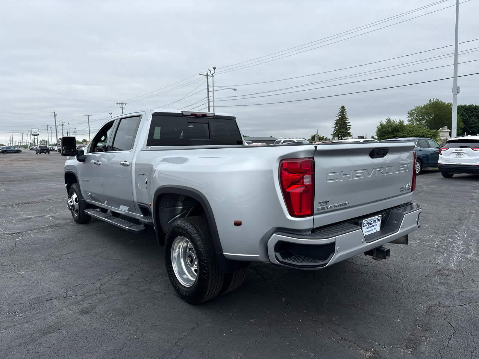 Used 2021 Chevrolet Silverado 3500 High Country AWD/4WD image 3
