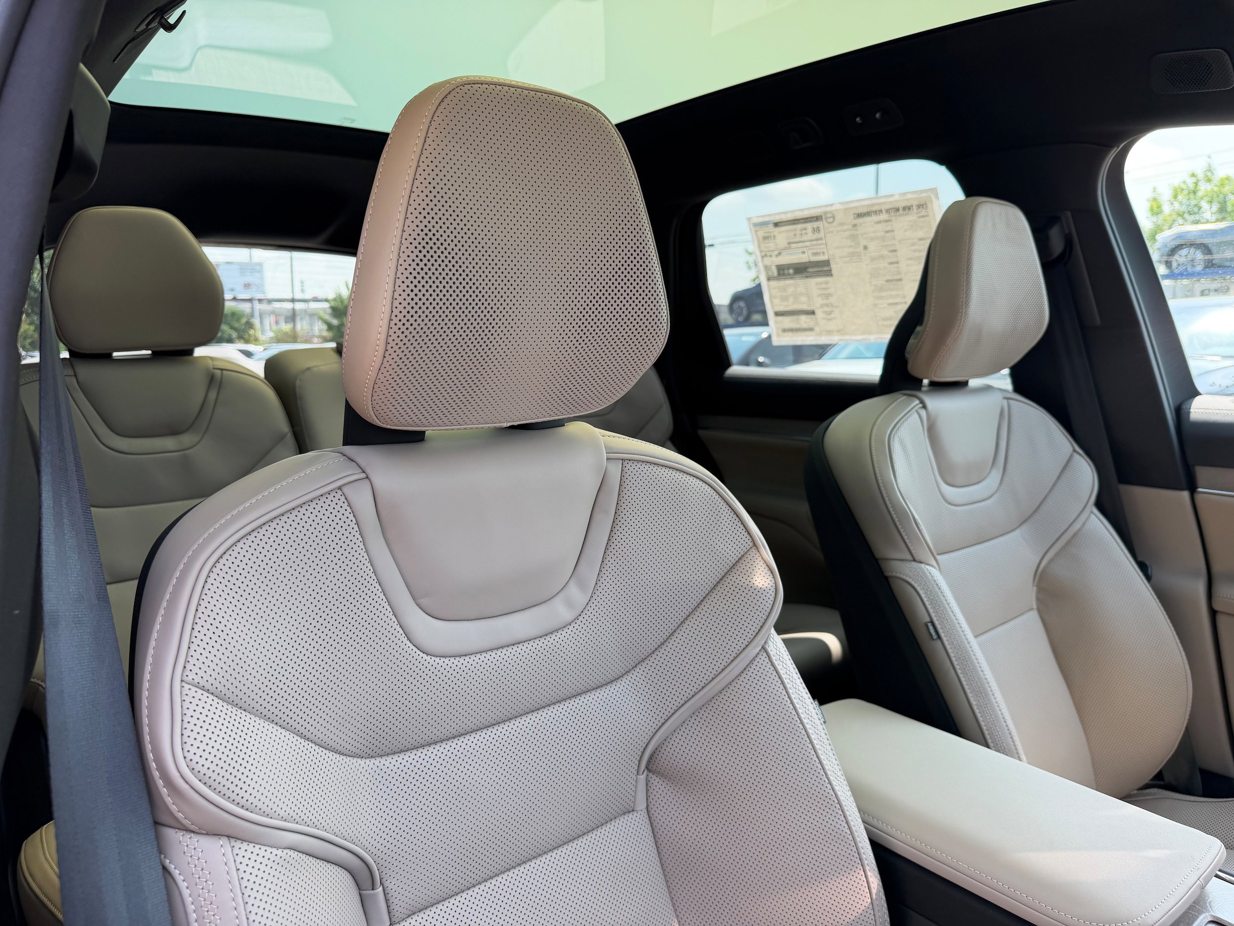 New 2026 Volvo EX90 Ultra AWD/4WD image 9