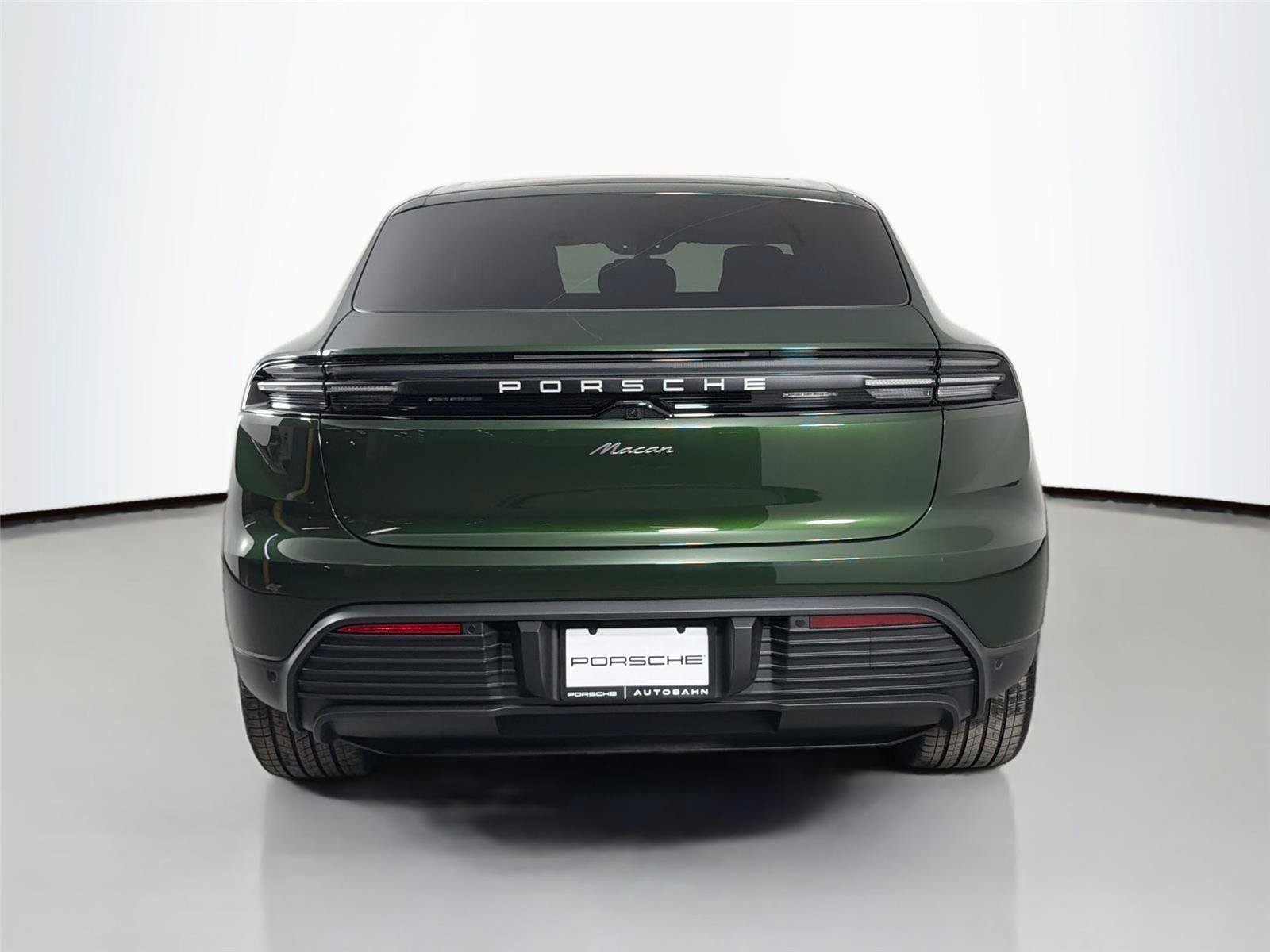 Certified 2026 Porsche Macan Electric RWD image 6