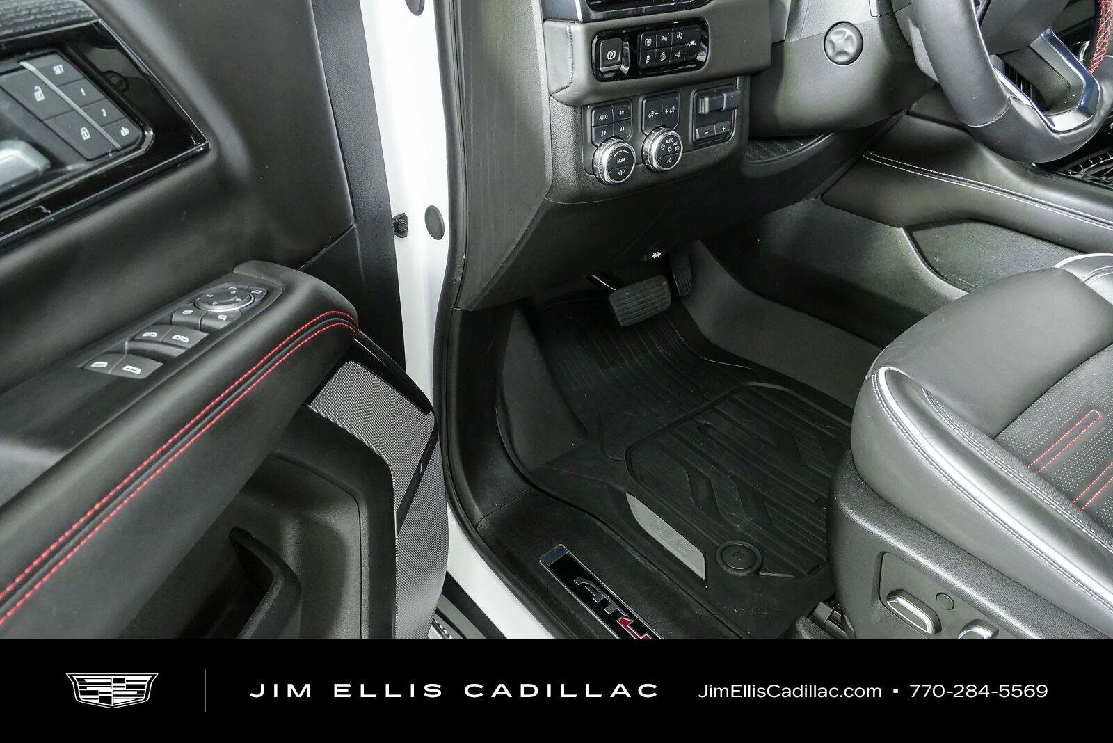 Used 2025 GMC Yukon AT4 Ultimate w/ LPO, Floor Liner Package AWD/4WD image 8