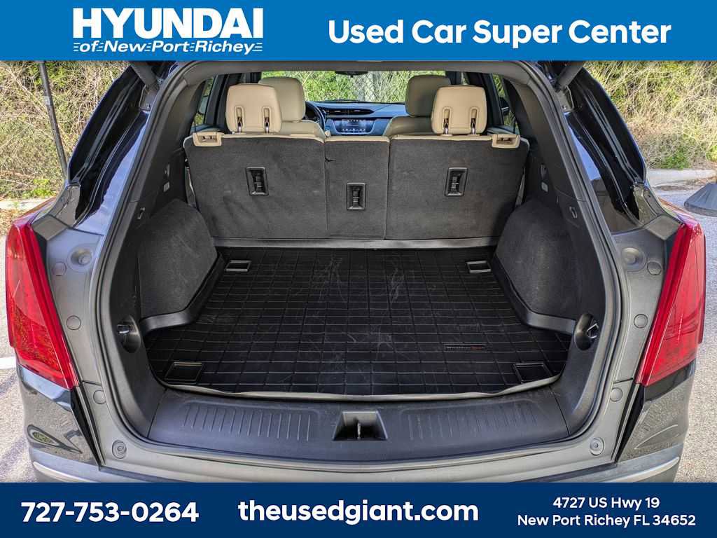 Used 2017 Cadillac XT5 FWD image 12
