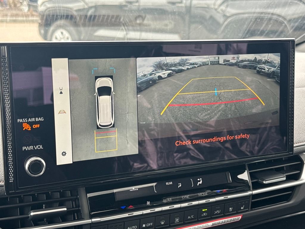 New 2026 Toyota Sienna Platinum image 24