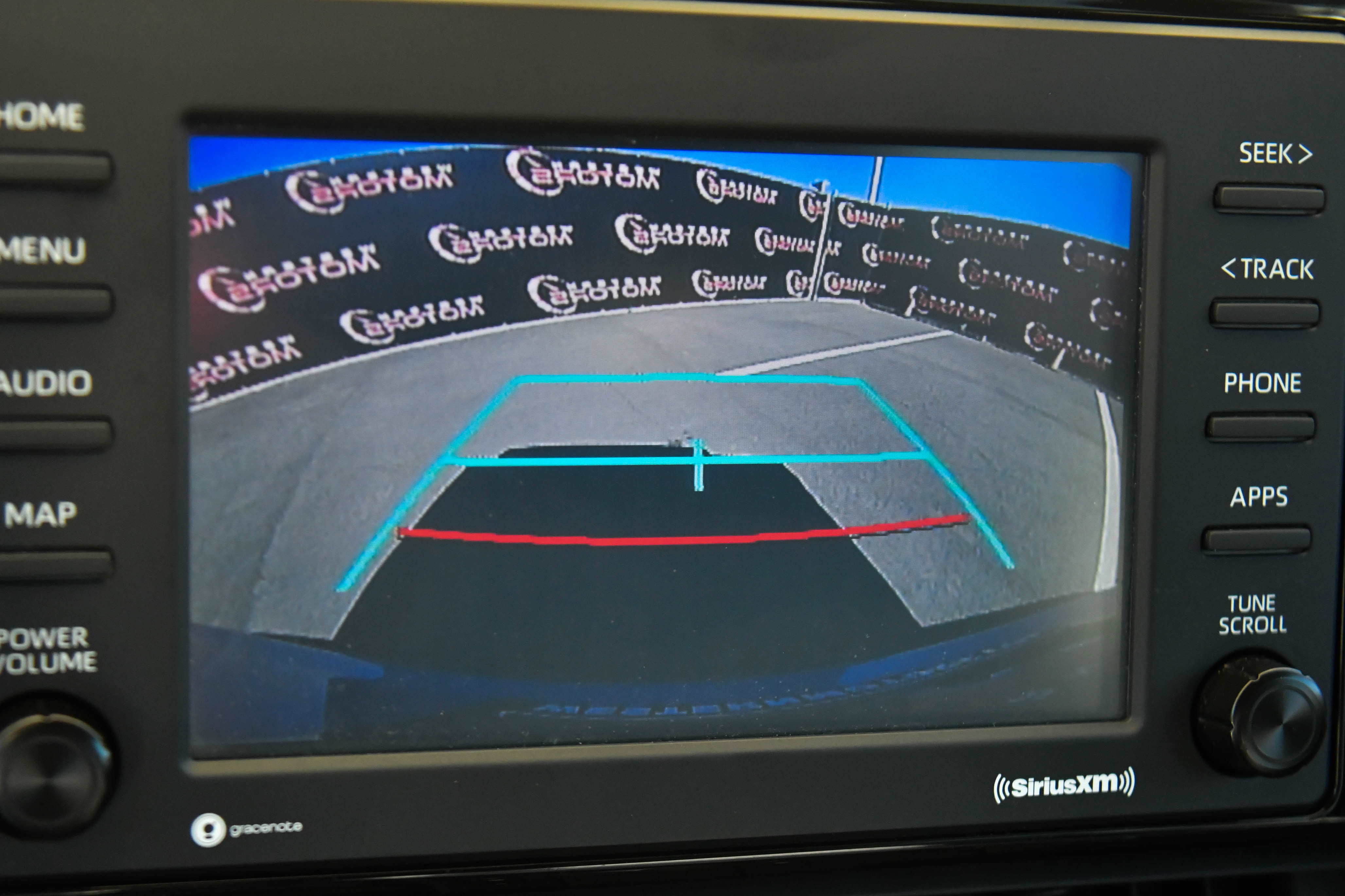 Used 2020 Toyota RAV4 XLE Premium FWD image 19