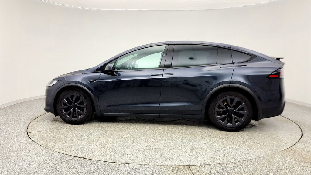 Used 2024 Tesla Model X image 8