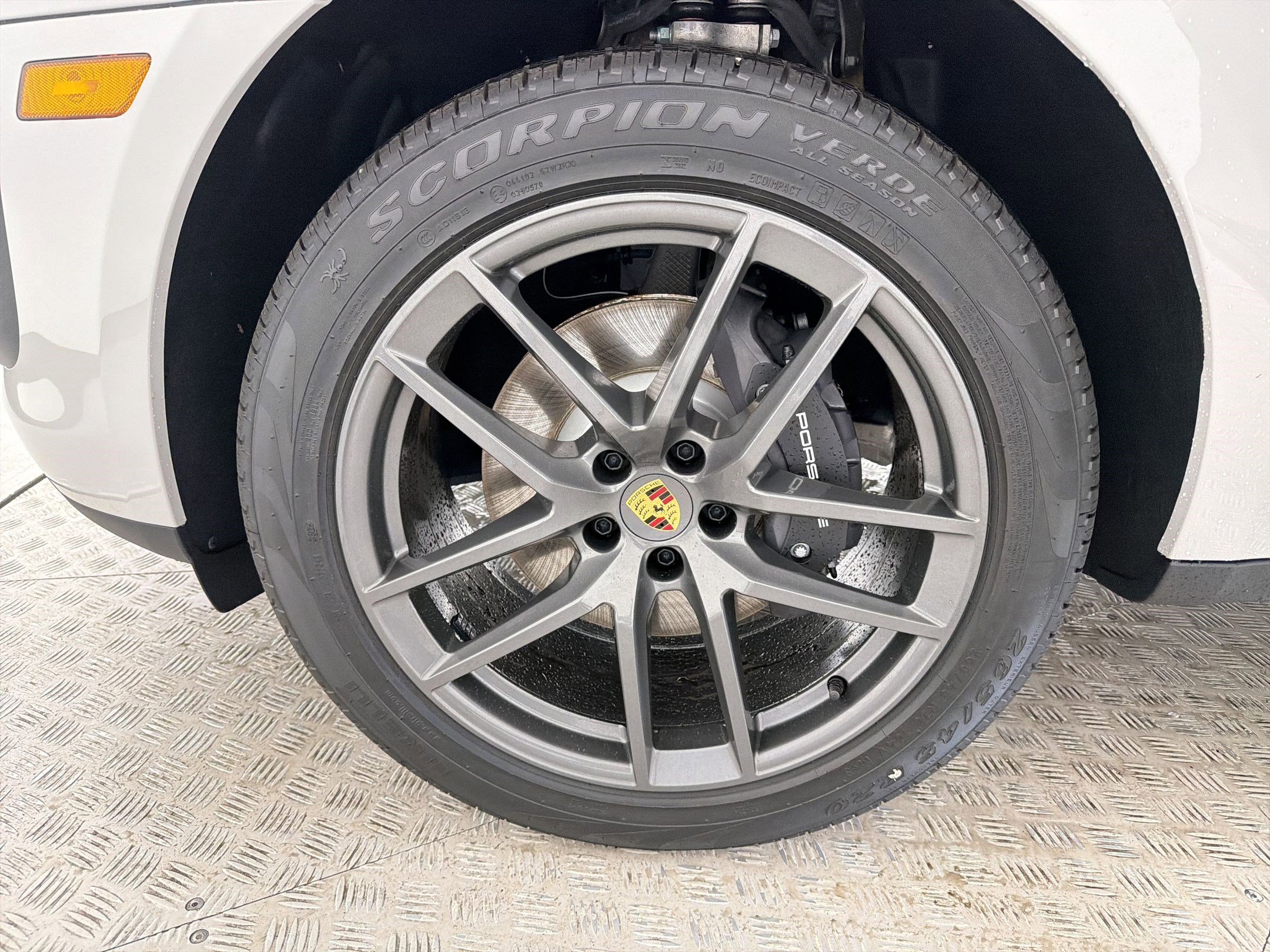 New 2026 Porsche Macan Turbo image 12