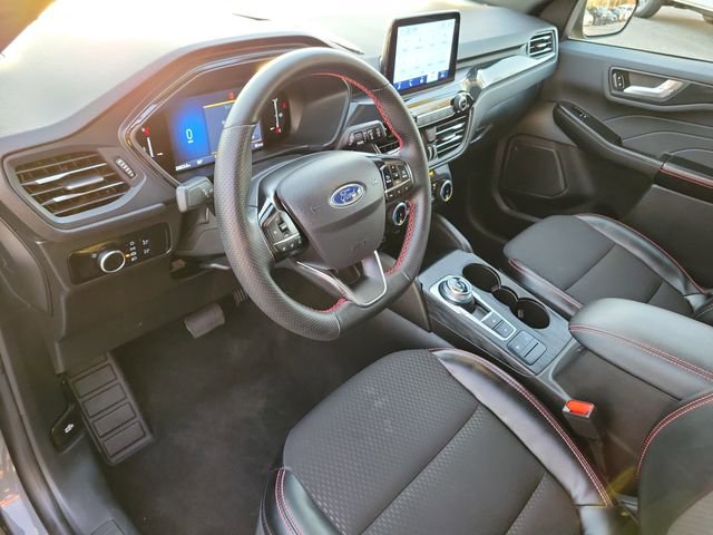 Used 2025 Ford Escape ST-Line image 16