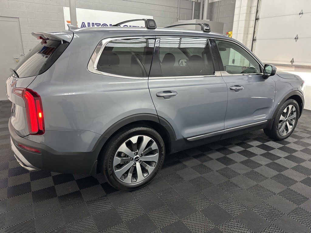 Used 2022 Kia Telluride EX w/ EX Premium Package image 10
