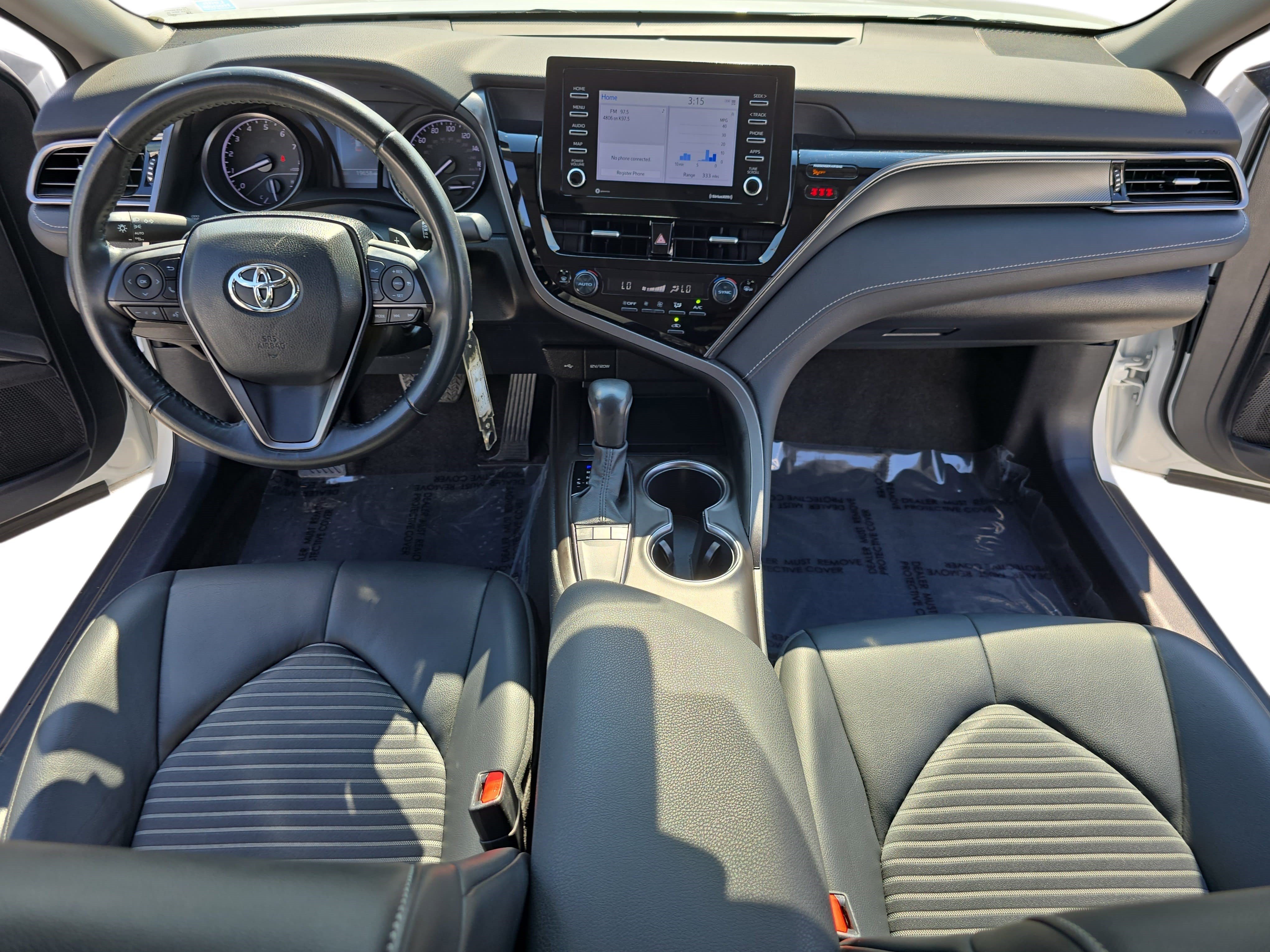 Used 2024 Toyota Camry SE FWD image 9