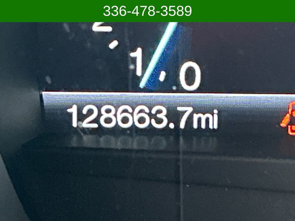 Used 2016 Ford Fusion SE w/ Equipment Group 202A image 16