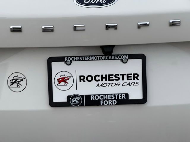 Certified 2025 Ford Escape SE image 40