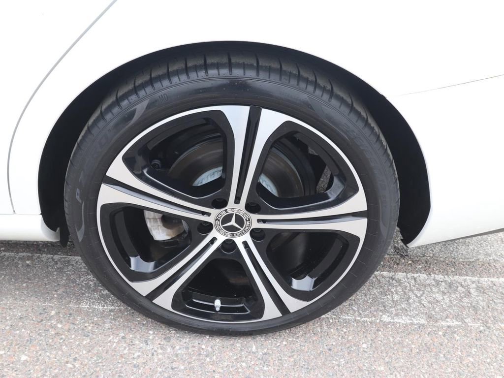 Used 2024 Mercedes-Benz C 300 Sedan image 21