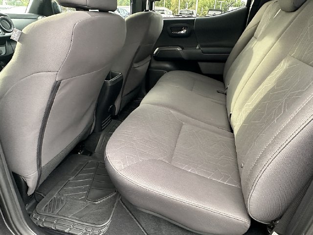 Used 2019 Toyota Tacoma TRD Sport RWD image 16
