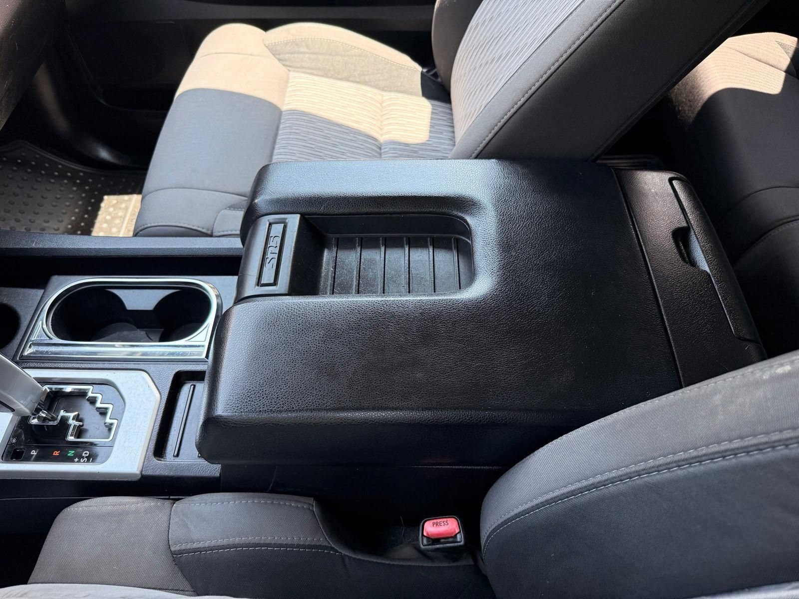 Used 2016 Toyota Tundra SR5 w/ SR5 Upgrade Package RWD image 44