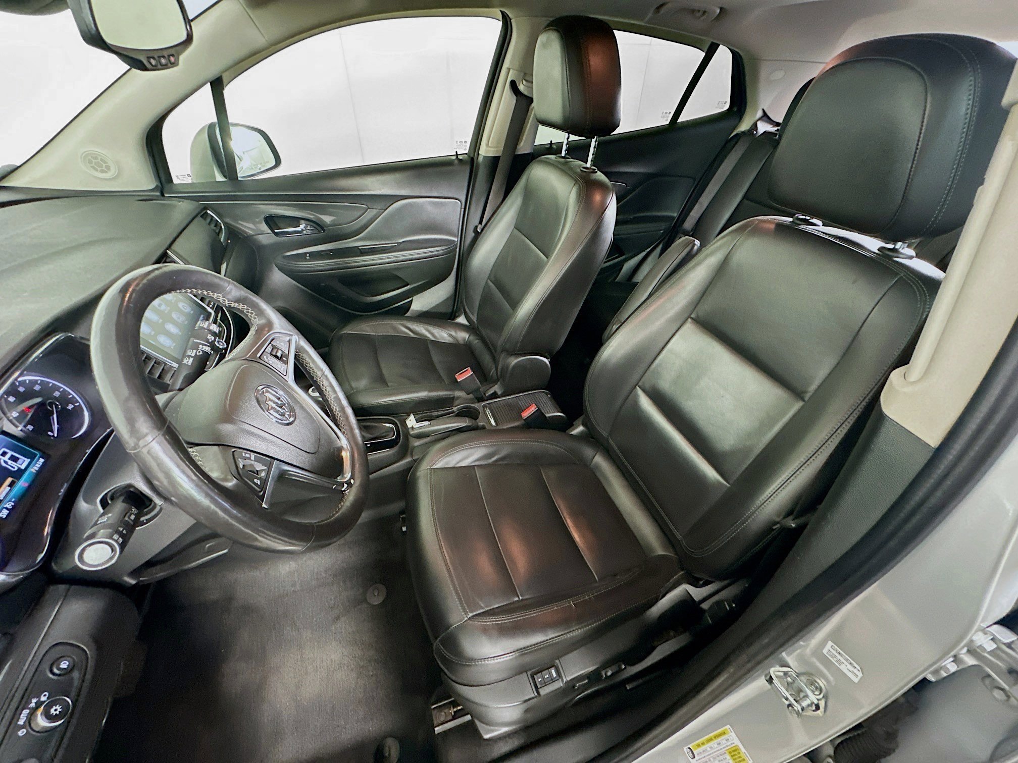 Used 2018 Buick Encore Essence image 13