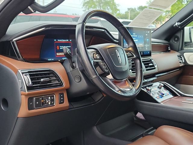 Certified 2022 Lincoln Navigator Reserve RWD image 10