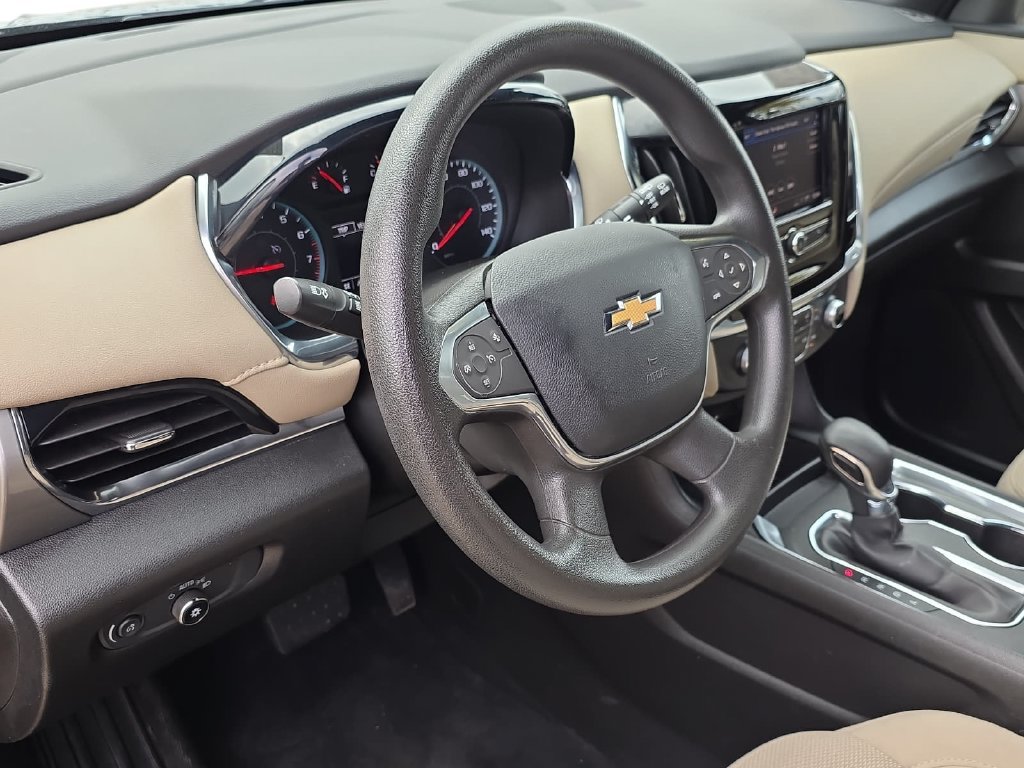Used 2023 Chevrolet Traverse LS w/ Safety Package FWD image 14