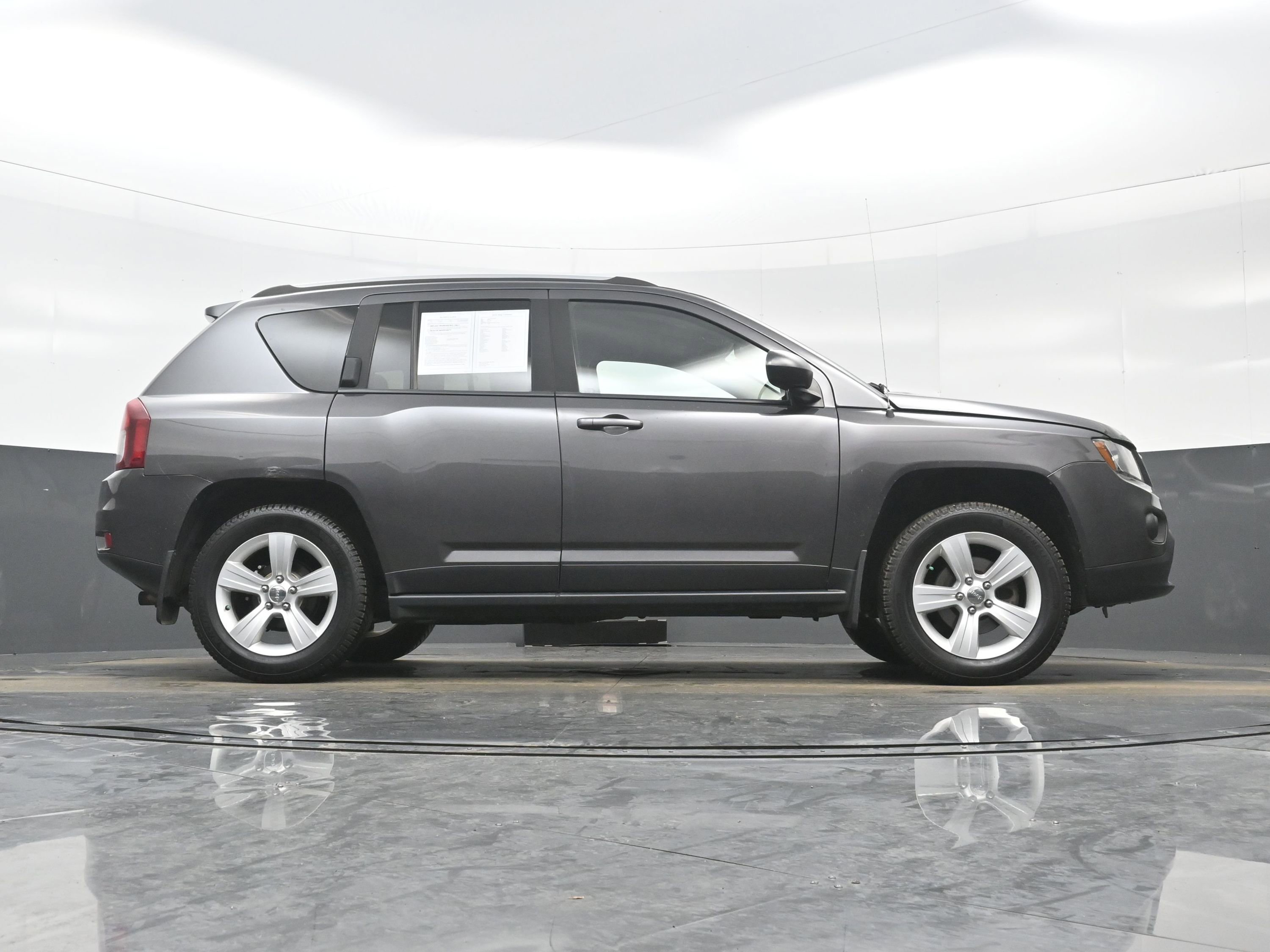 Used 2016 Jeep Compass Sport w/ Power Value Group image 28