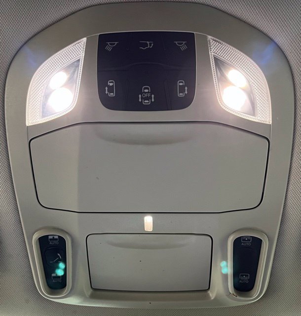 Used 2023 Chrysler Pacifica Limited FWD image 37