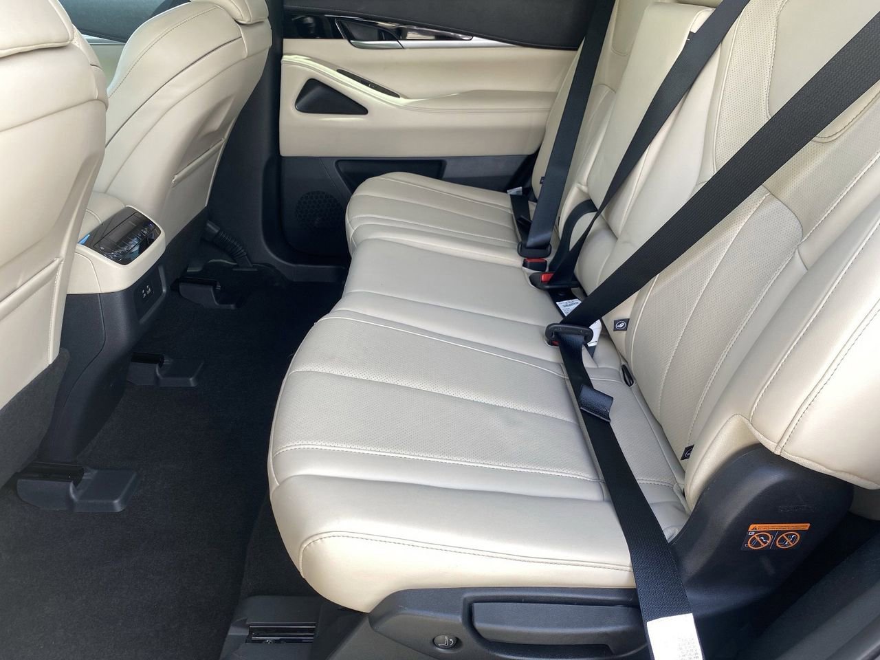 Certified 2025 INFINITI QX60 Pure FWD image 14