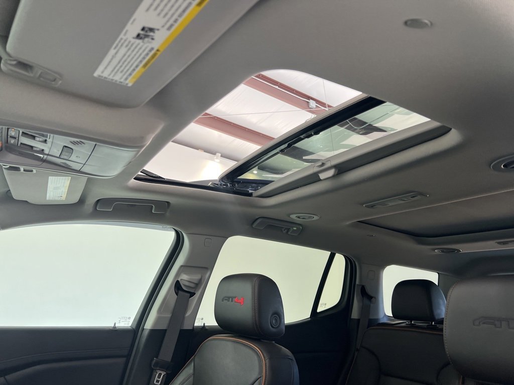 Used 2023 GMC Acadia AT4 w/ Preferred Package image 17