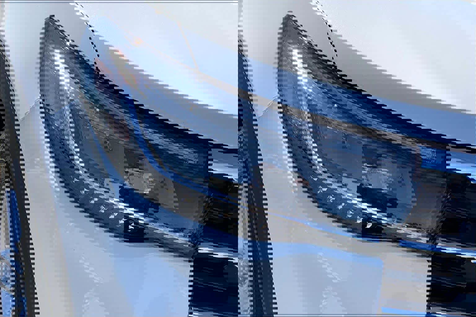 Certified 2025 Ford Explorer Active image 27