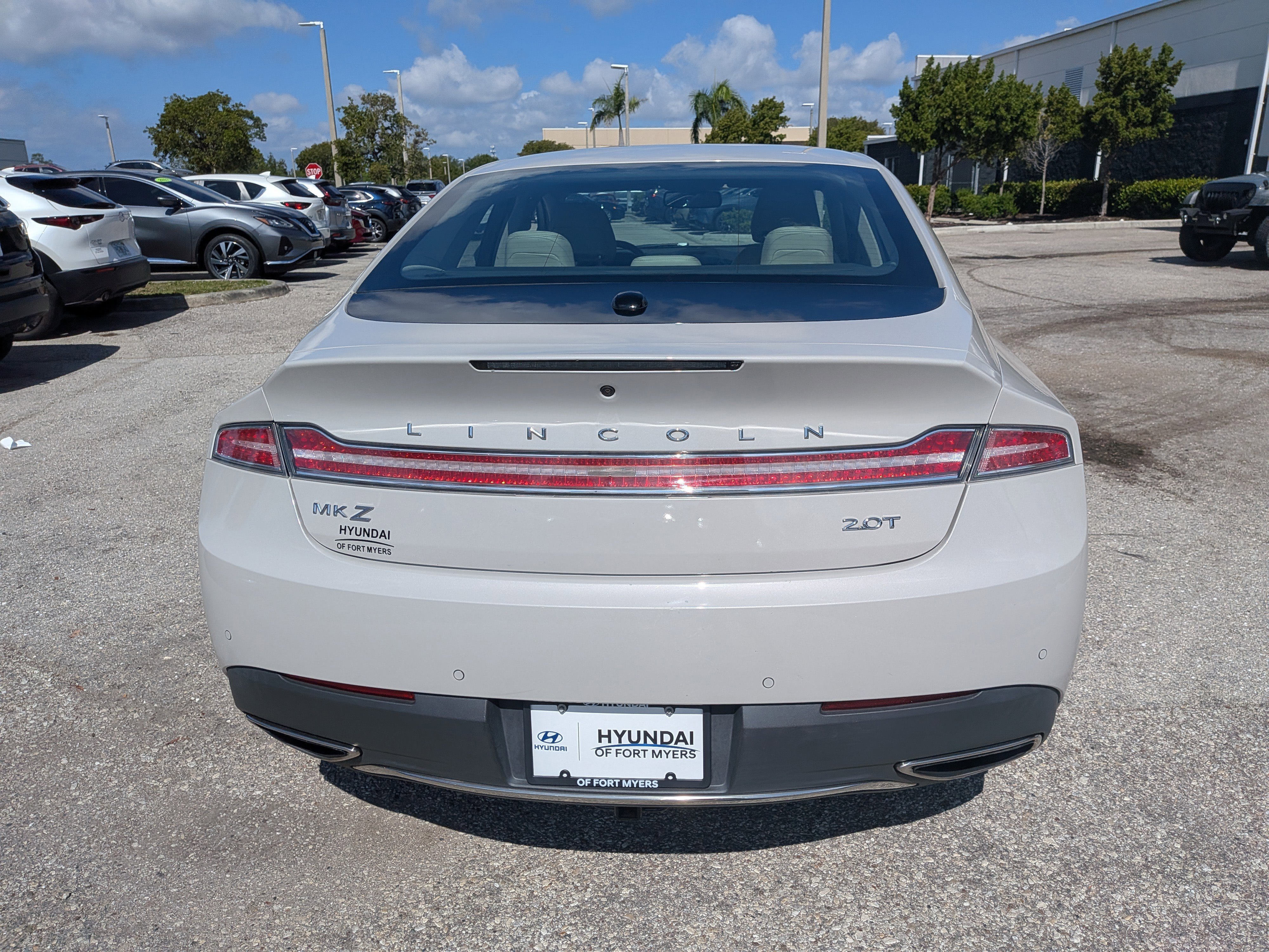Used 2019 Lincoln MKZ Reserve FWD image 5