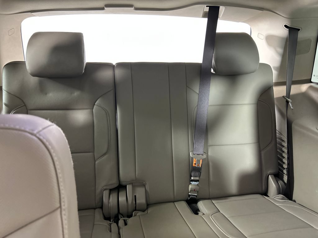 Used 2018 Chevrolet Tahoe Premier AWD/4WD image 21