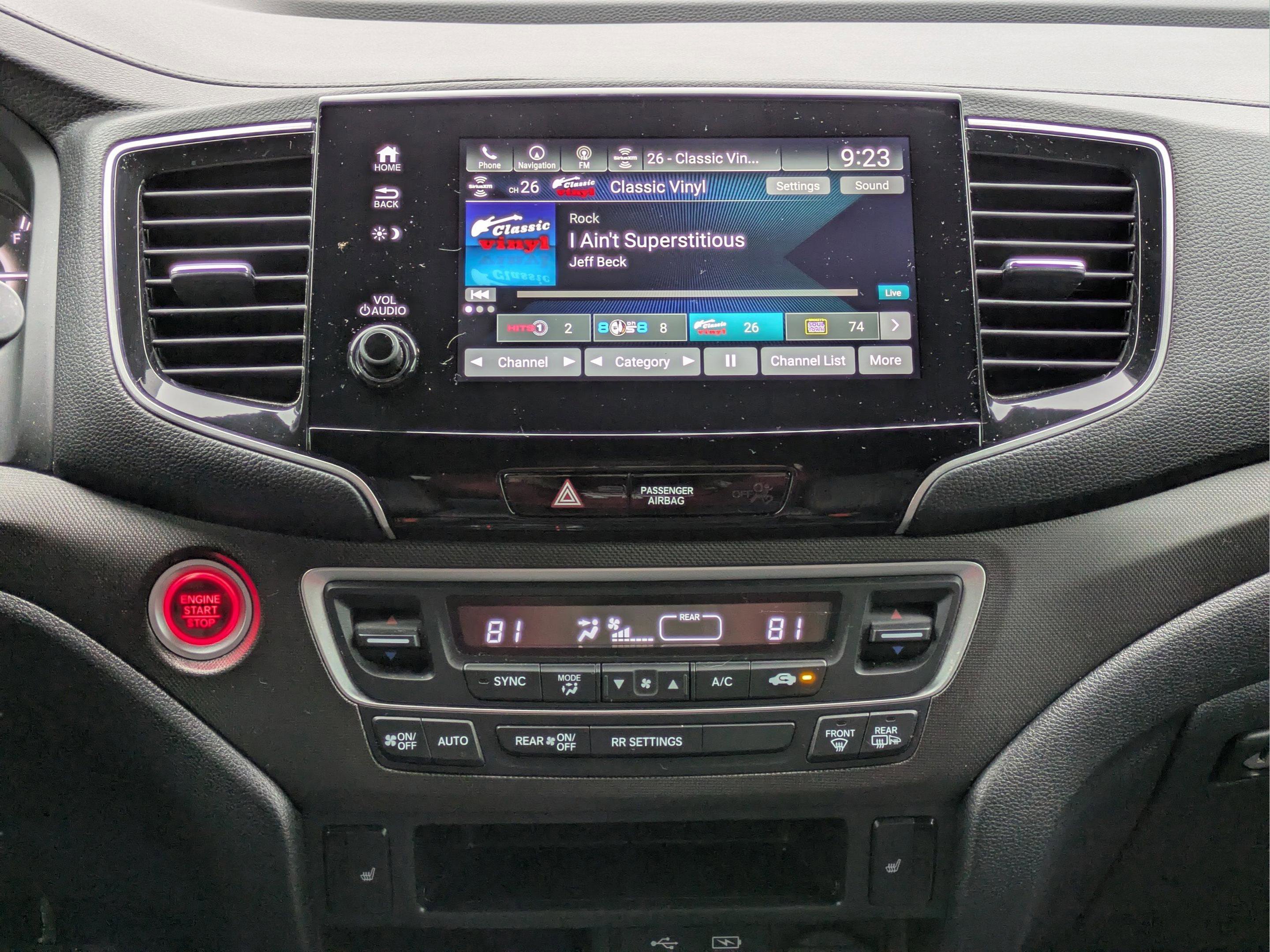 Used 2025 Honda Passport TrailSport image 18