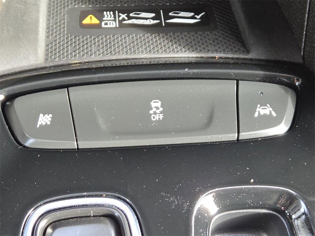 Used 2023 Chevrolet Bolt EUV LT w/ Redline Edition image 4