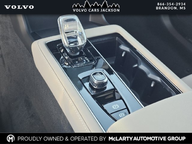 New 2026 Volvo XC90 B6 Plus w/ Protection Package Premier AWD/4WD image 21