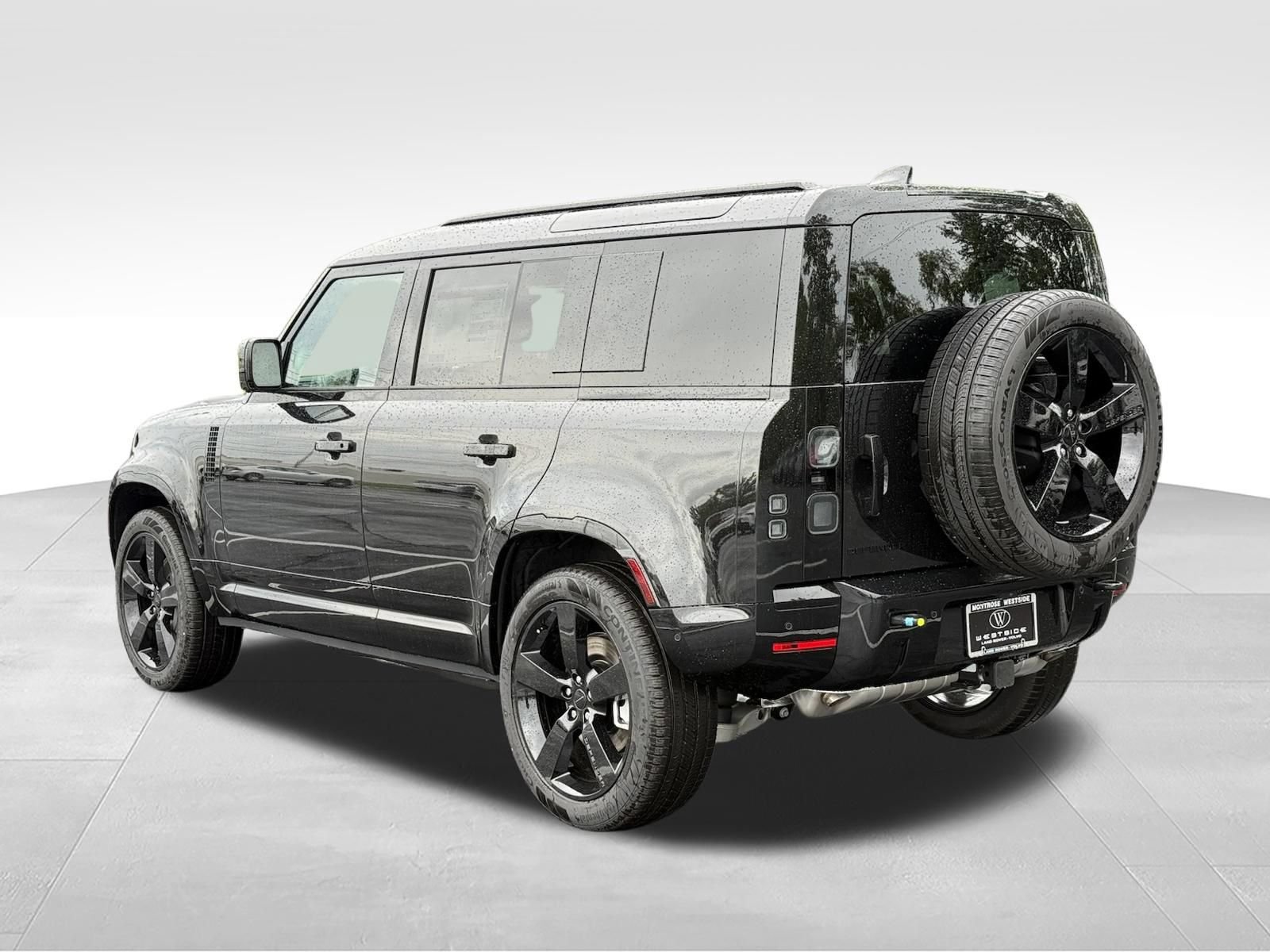 New 2026 Land Rover Defender 110 X-Dynamic SE AWD/4WD image 3