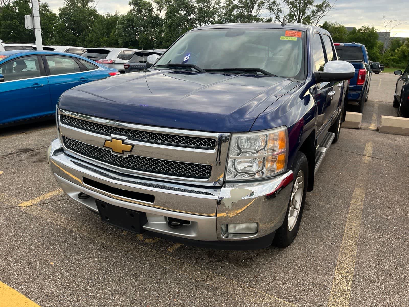 Used 2012 Chevrolet Silverado 1500 LT AWD/4WD image 4