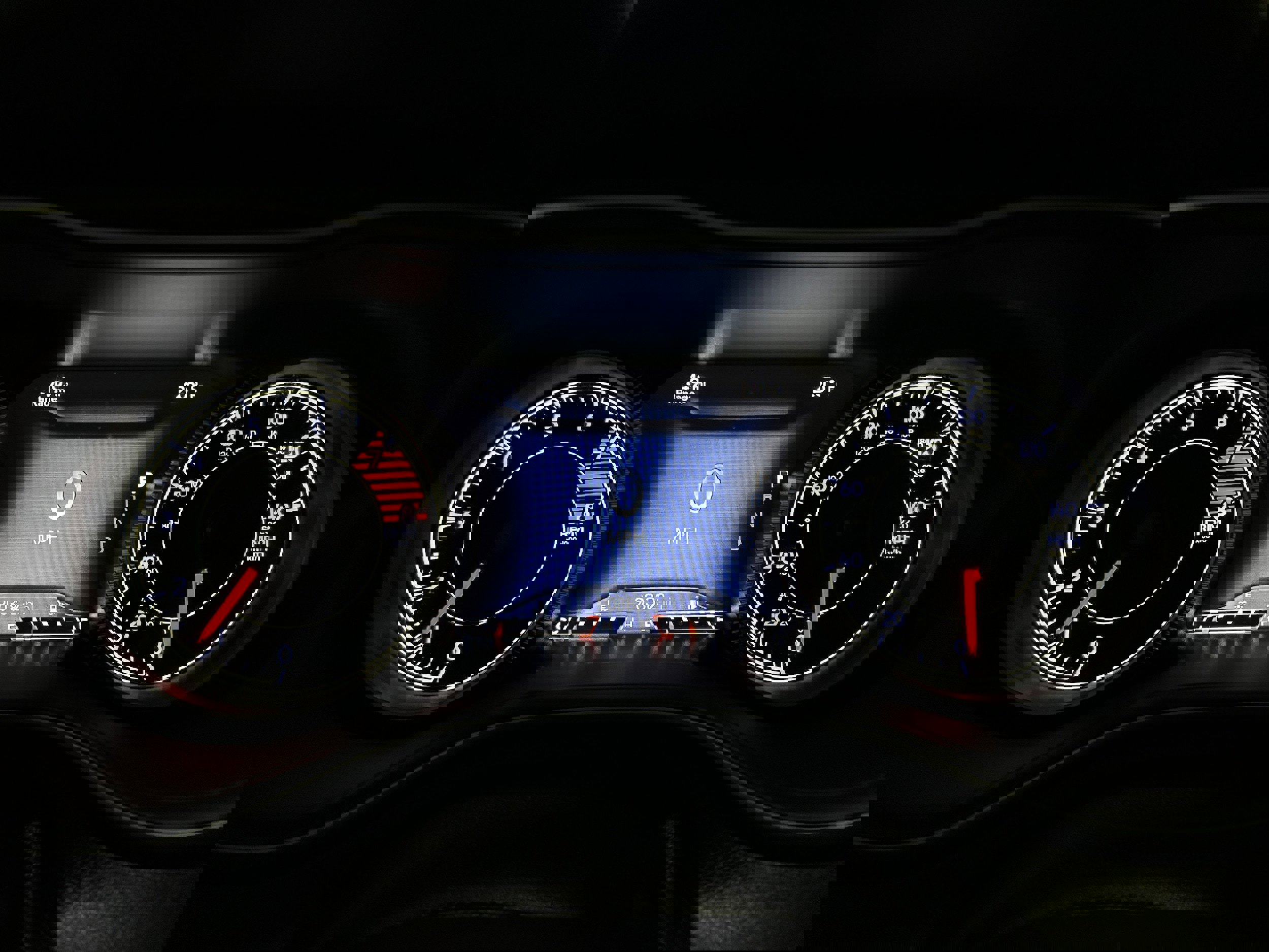 Used 2019 Jeep Cherokee Limited image 16