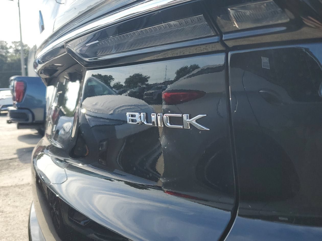 New 2026 Buick Enclave Avenir w/ Super Cruise Package FWD image 8